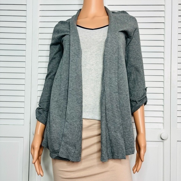 EXPRESS Gray Open Front Lightweight Cardigan Size Medium - Picture 1 of 8
